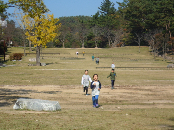  중동 초등학교