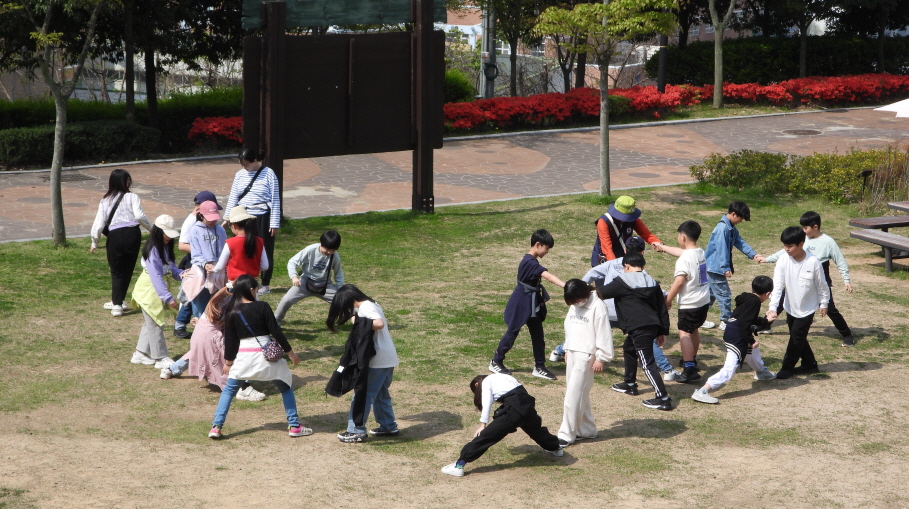 우리 숲에서 놀준비해볼까?