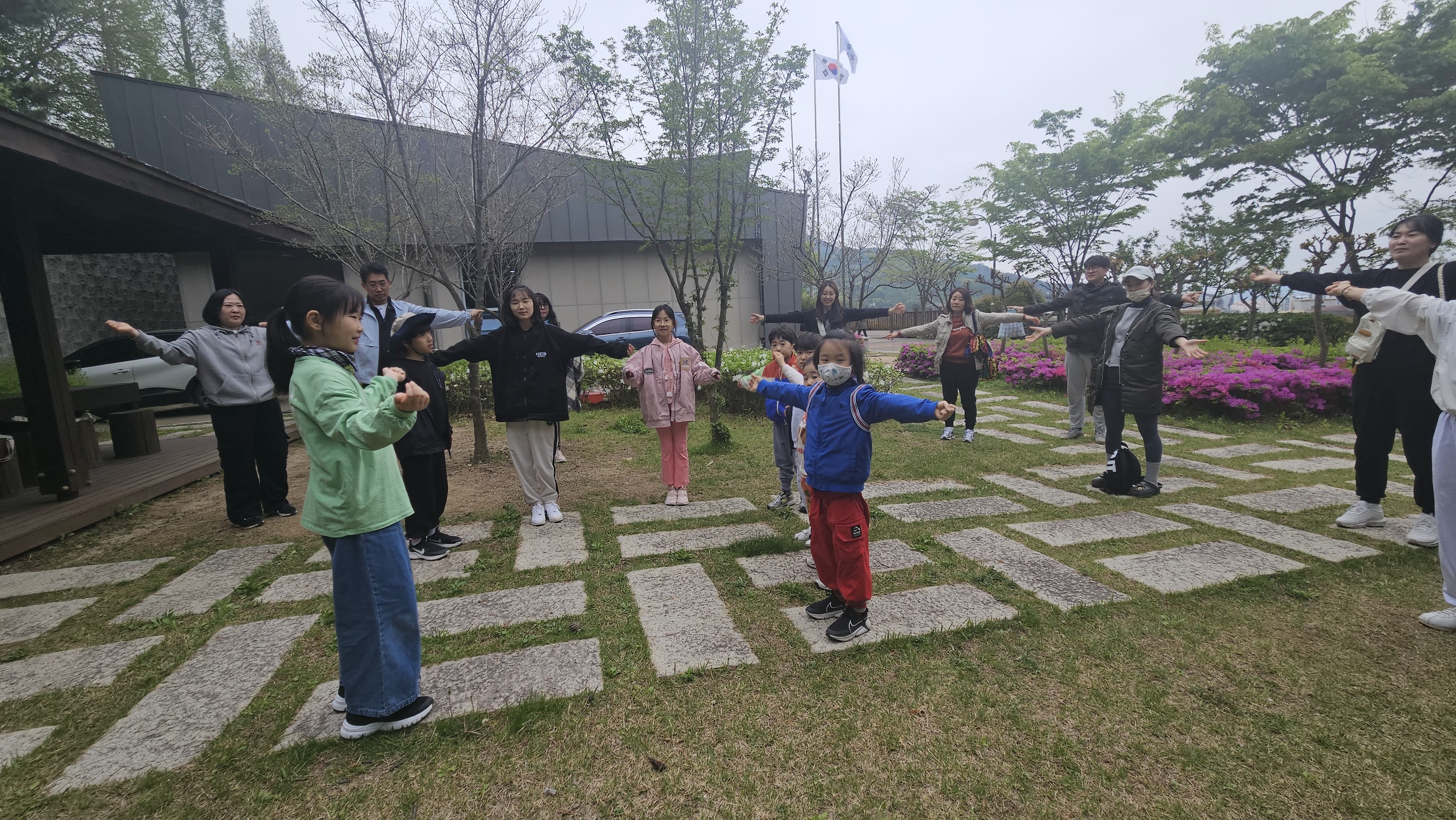 나무체조로 몸을 유연하게~